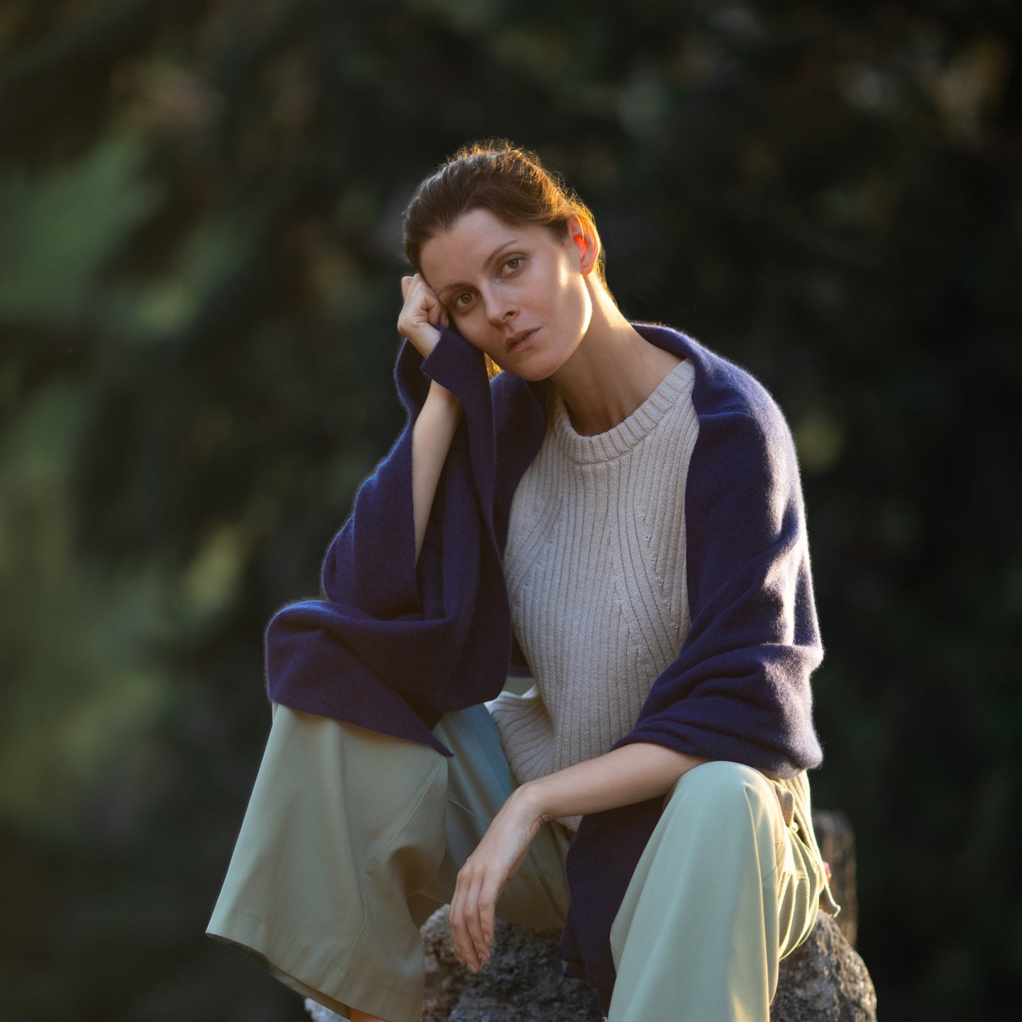 Cashmere knitted shawl Plum purple