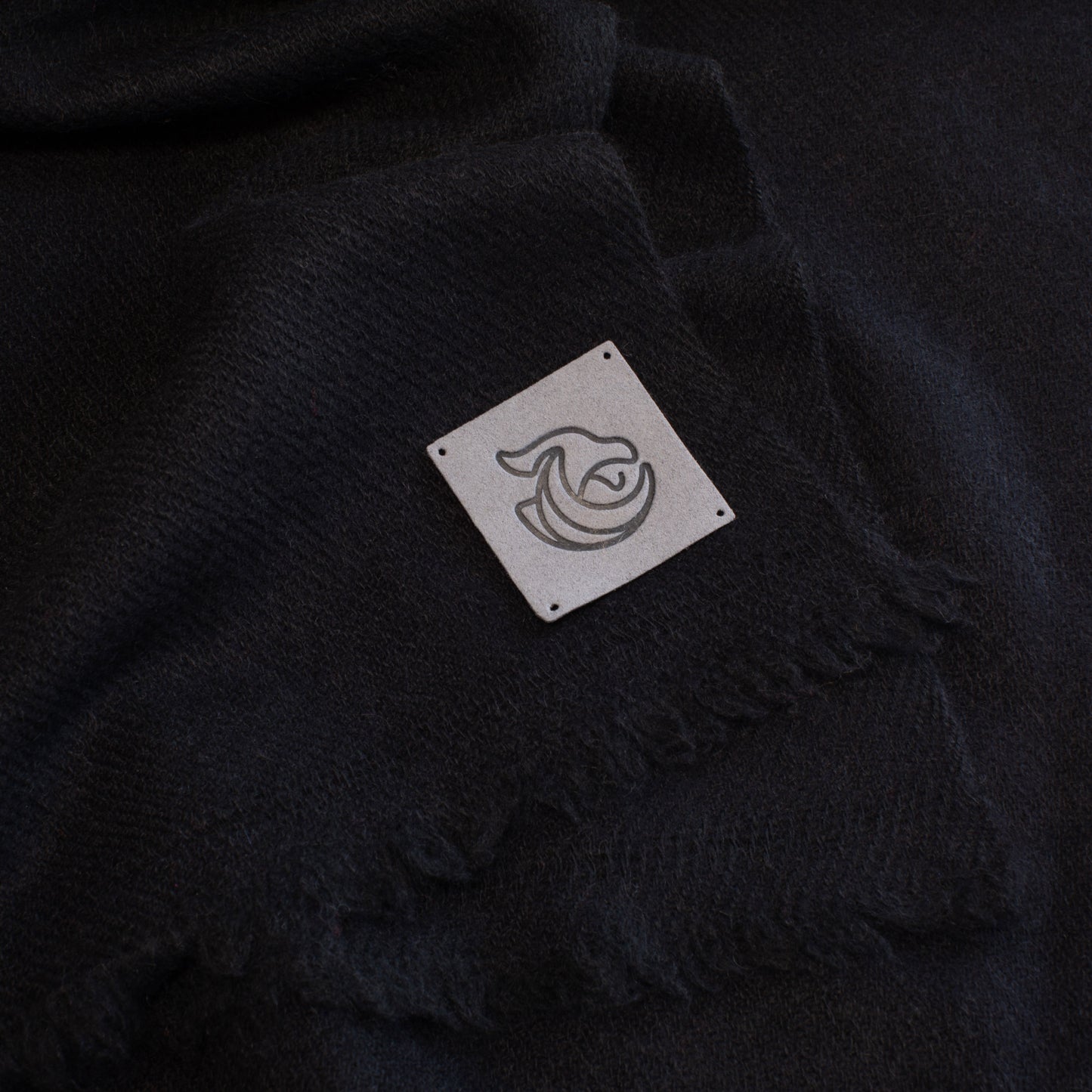 Cashmere woven shawl Noir Black